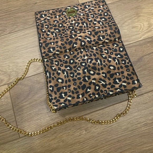 Leopard print purse - Picture 3 of 6